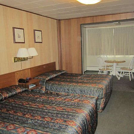 Airport Chalet 화이트호스 외부 사진