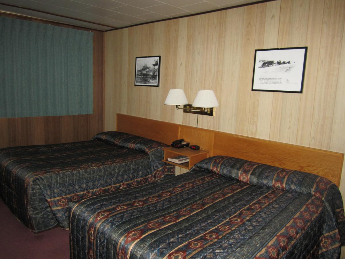Airport Chalet 화이트호스 외부 사진